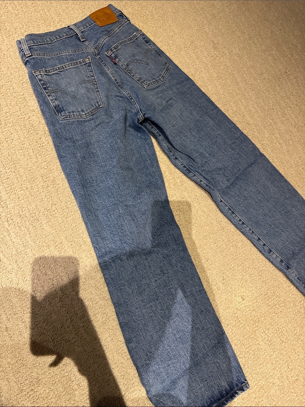 Levi’s Rib Cage Straight-Leg Jeans